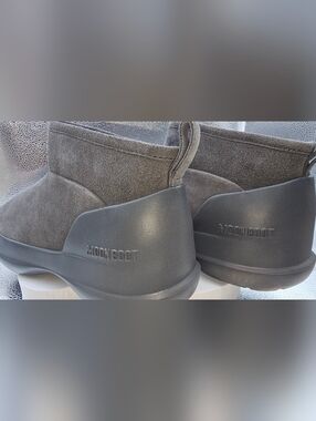 Moon Boot Luna Low Suede Boots Anthracite EU 41 W 9.5 M 8.5 Winter Apres